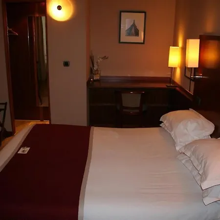 Hotell George Opera 3*