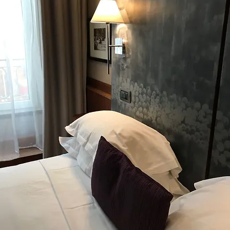 George Opera فندق 3*