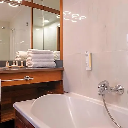 George Opera Hotel 3*